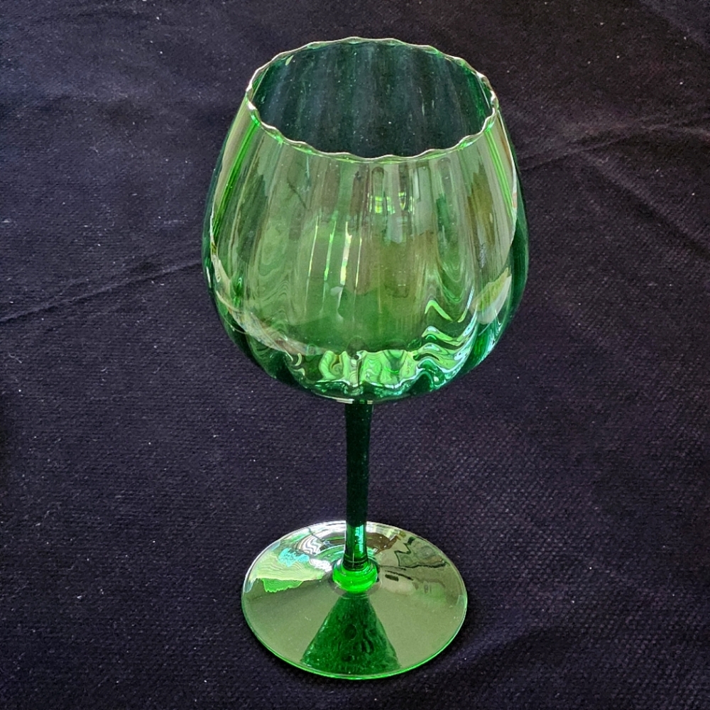 12" Vintage Empoli Goblet in Enerald Green